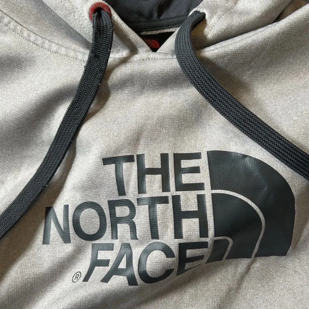 The North Face Light Gray Men's Hoodie - Picture 4 of 5